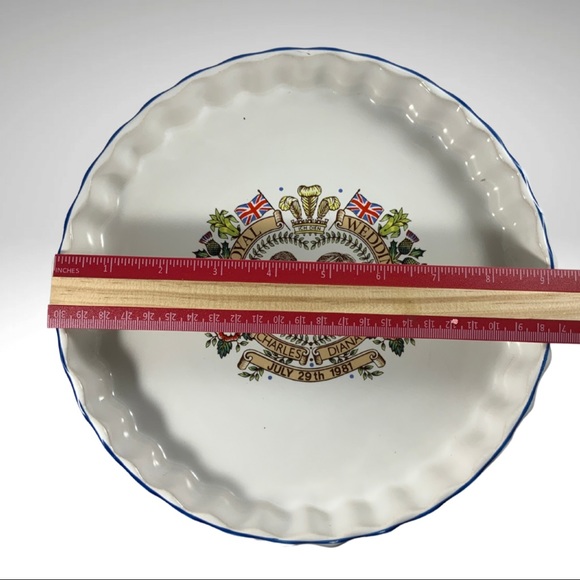 Ashley Ceramics England Royal Wedding Commemorative Pie Plate - Picture 8 of 12